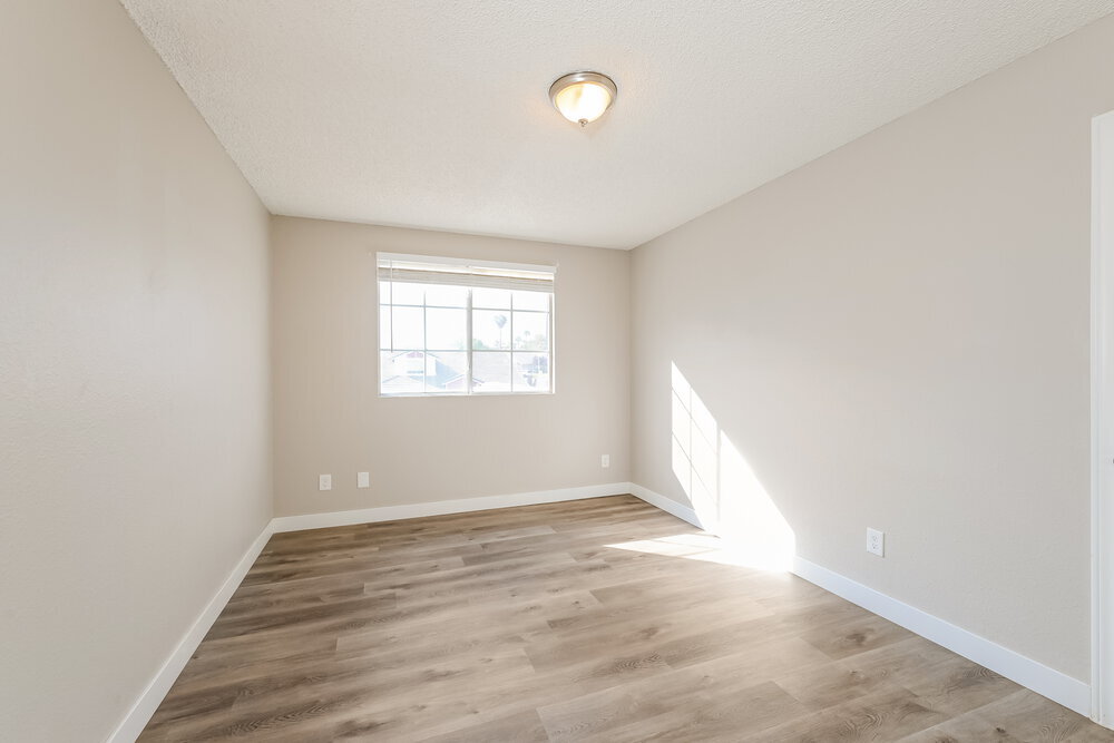 Building Photo - 2043 Angel Falls Dr