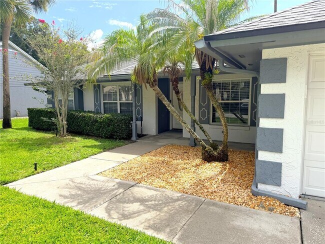 Building Photo - 309 Buttonwood Dr