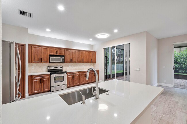 Building Photo - 6364 NW 78th Dr