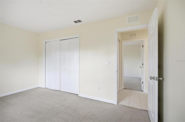 Building Photo - 166 Plainview Dr