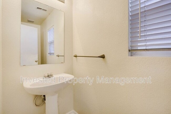 Building Photo - 11602 Fenwick Cir