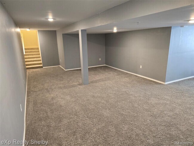 Building Photo - 1164 Starwood Ln