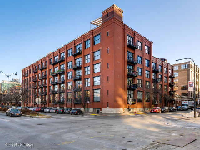 Primary Photo - 1000 W Washington Blvd