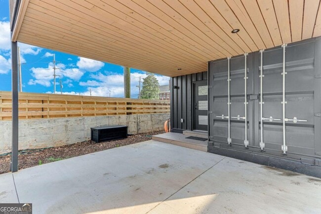 Building Photo - 775 Bradford St NW