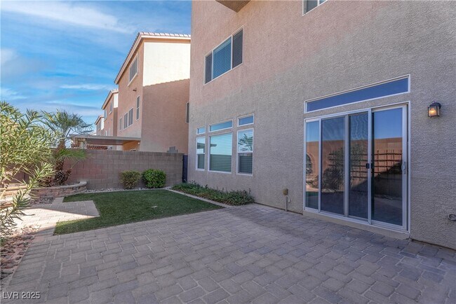 Building Photo - 6066 Montana Peak Ave