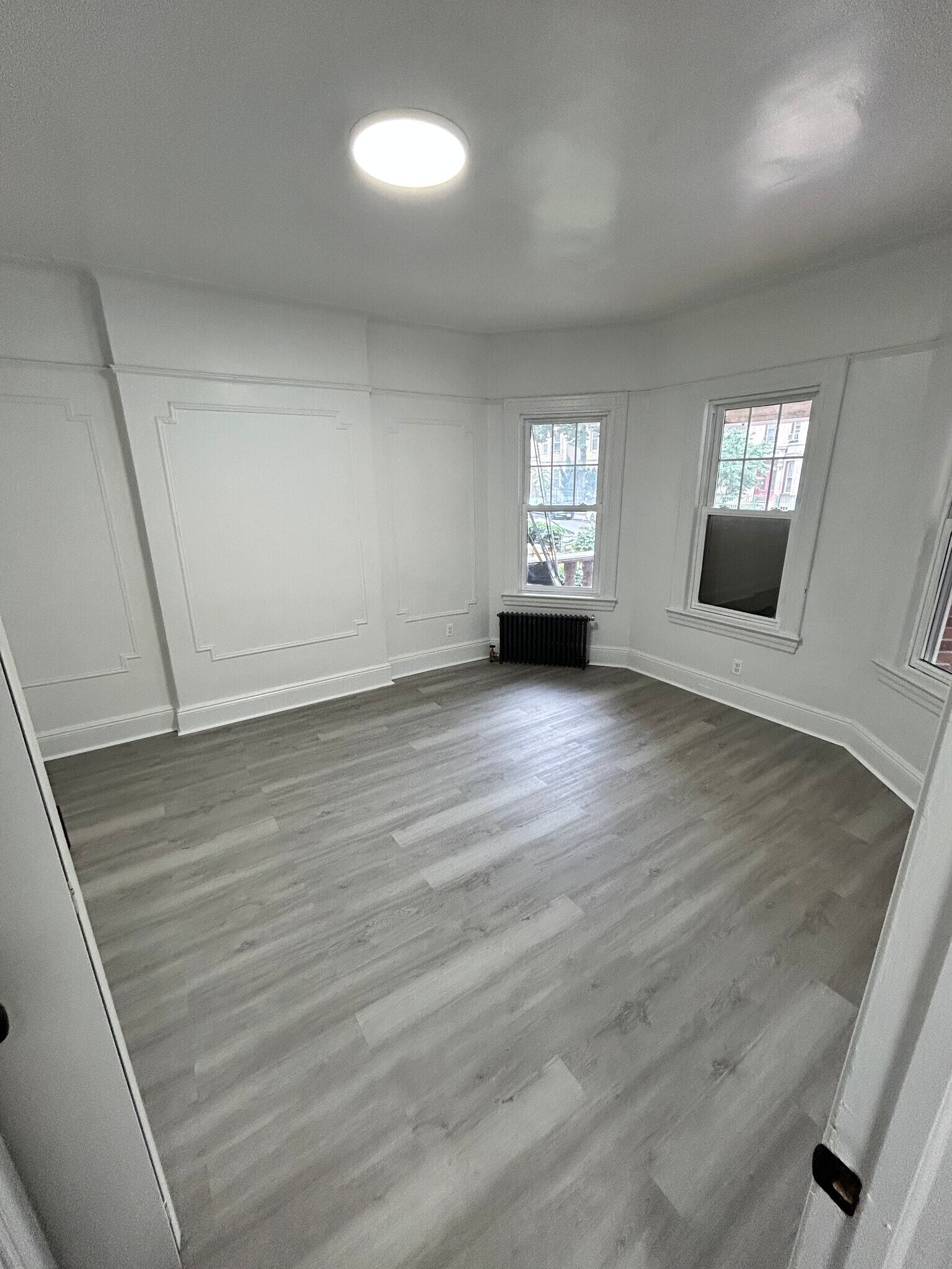 Bedroom - 607 E 17th St