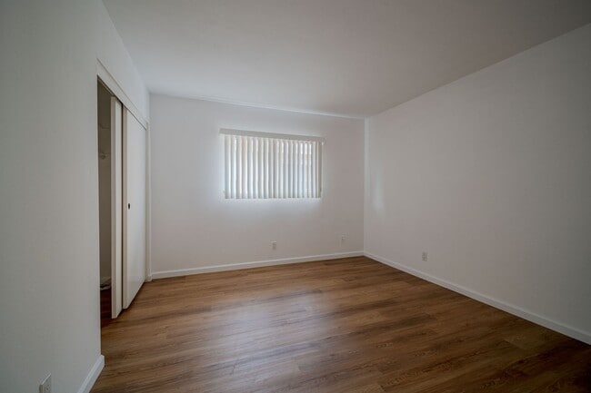 Building Photo - Fountain Valley Family home