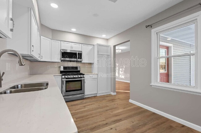 Building Photo - 312 Highland Dr