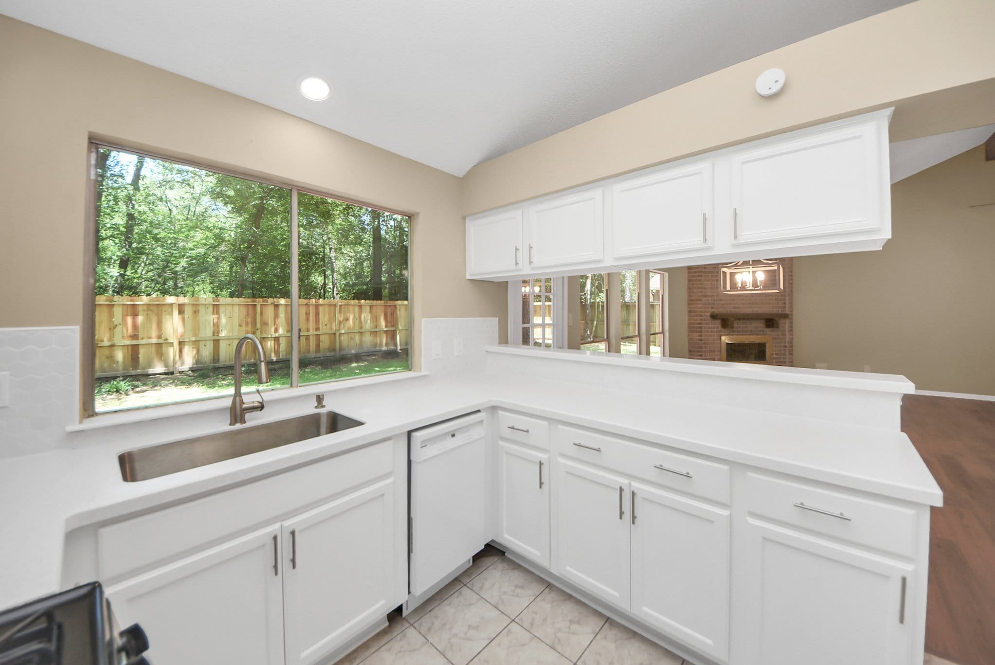 Building Photo - 15 Brentwood Oaks Ct