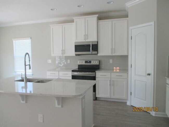 Building Photo - 3808 Great Falls Loop
