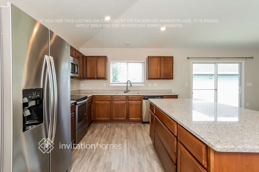 Building Photo - 12357 Golden Bell Dr