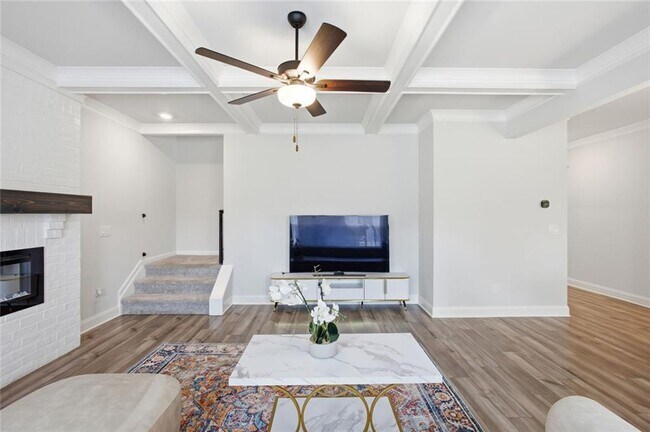 Building Photo - 2700 Westgate Park Dr