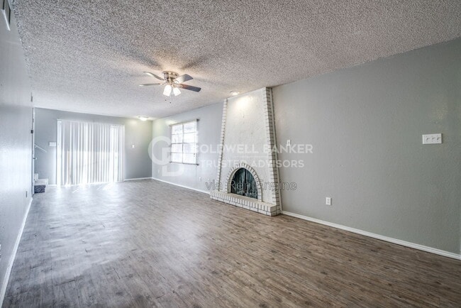 Building Photo - 5332 Kenosha Ave