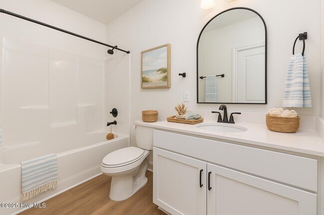 Building Photo - 111 Hampton Ct