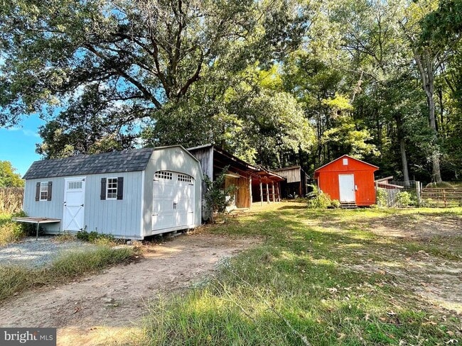 Building Photo - 10960 Earnshaw Ln