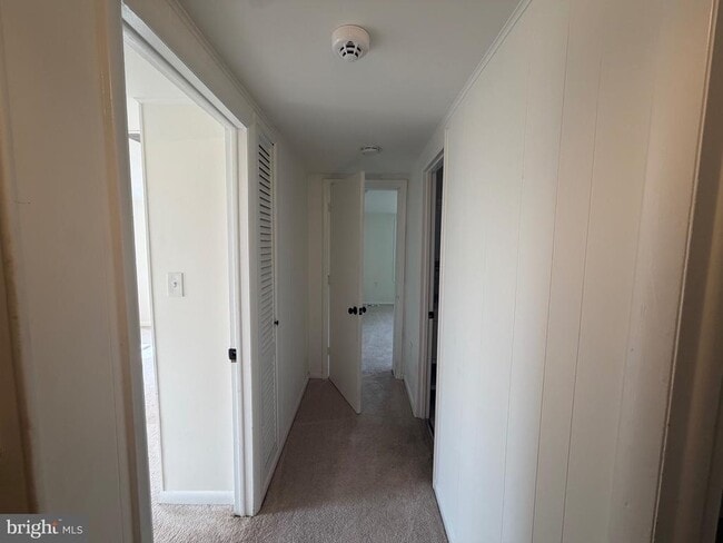 Building Photo - 5014 Delaware St