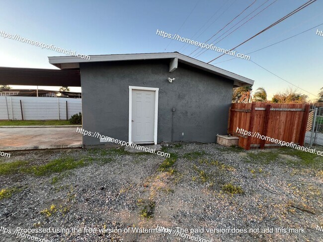 Building Photo - Nice Home For Rent