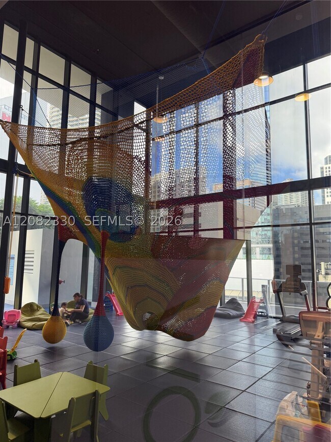 Building Photo - 1010 Brickell Ave