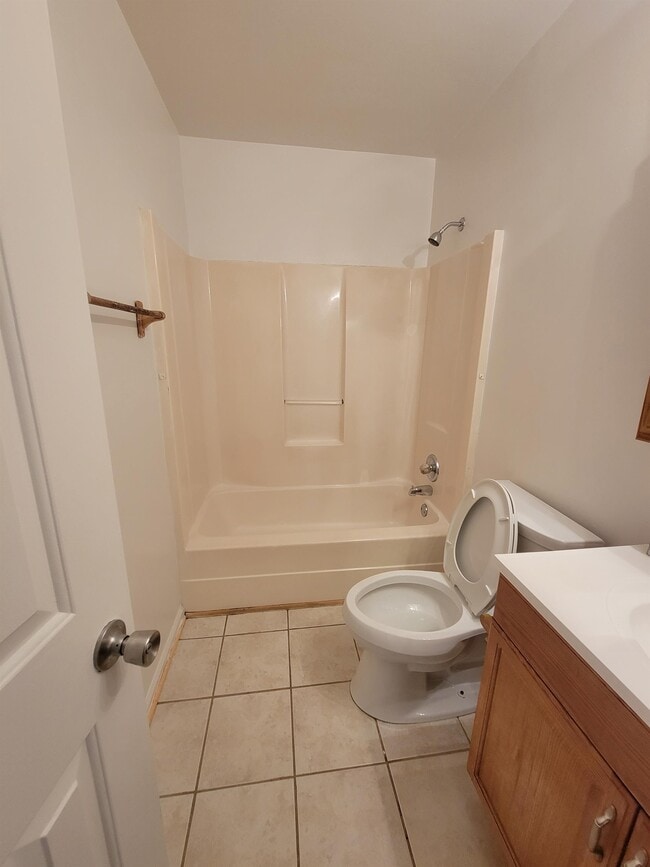 Building Photo - 1303 Snowflake Cir