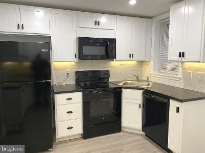 Building Photo - 4670 Umbria St