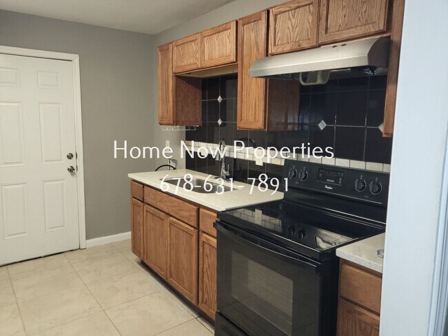 Building Photo - Pearl St 2730