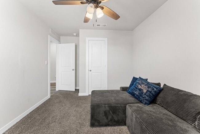 Building Photo - 7625 Purple Vitex Rd