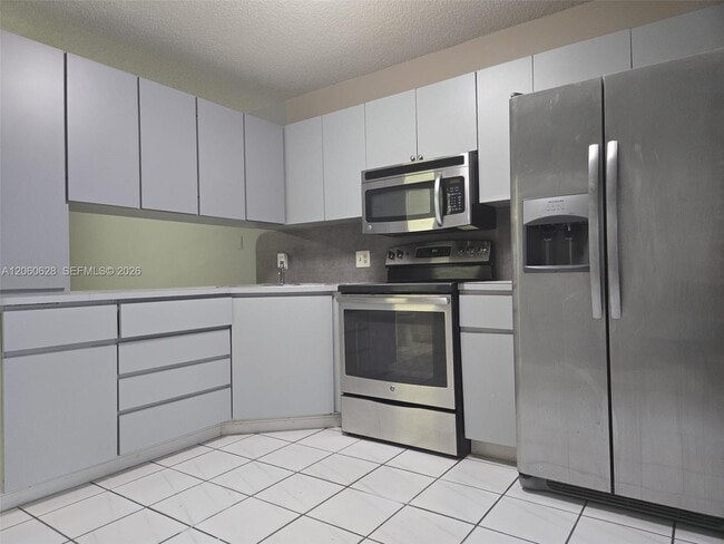 Building Photo - 8810 NW 114th Terrace
