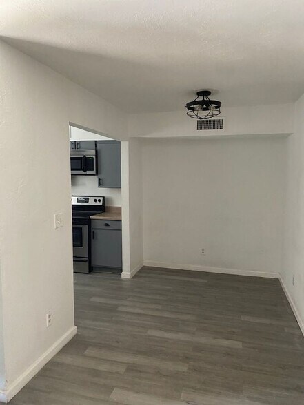 Building Photo - 5735 S Morris Blvd