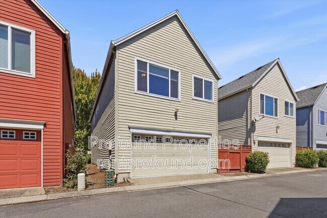 Building Photo - 1140 SE Tamango St