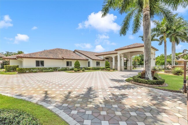 Building Photo - 6300 SW 190th Ave