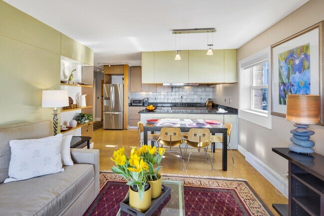 Building Photo - Downtown Anchorage Two Bedroom Two Bath wi...