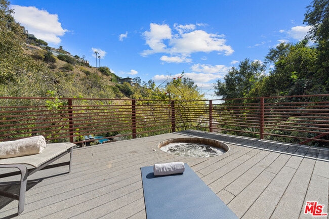 Building Photo - 1853 Nichols Canyon Rd