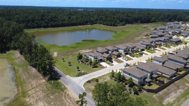 Building Photo - 7807 Alset Dr