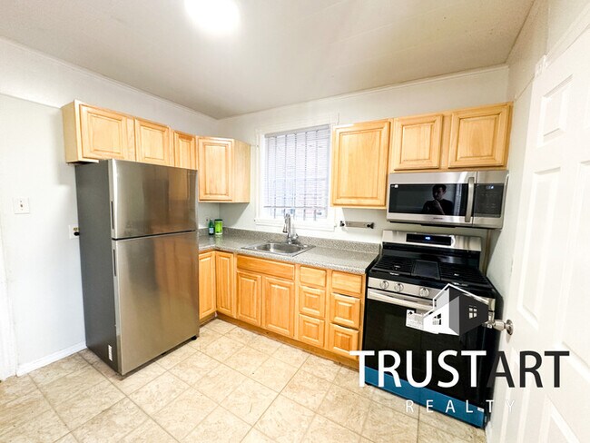 Primary Photo - 3 bedroom House in Olney Oaklane, Philadel...