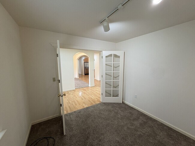Building Photo - 1714 Baker View Court