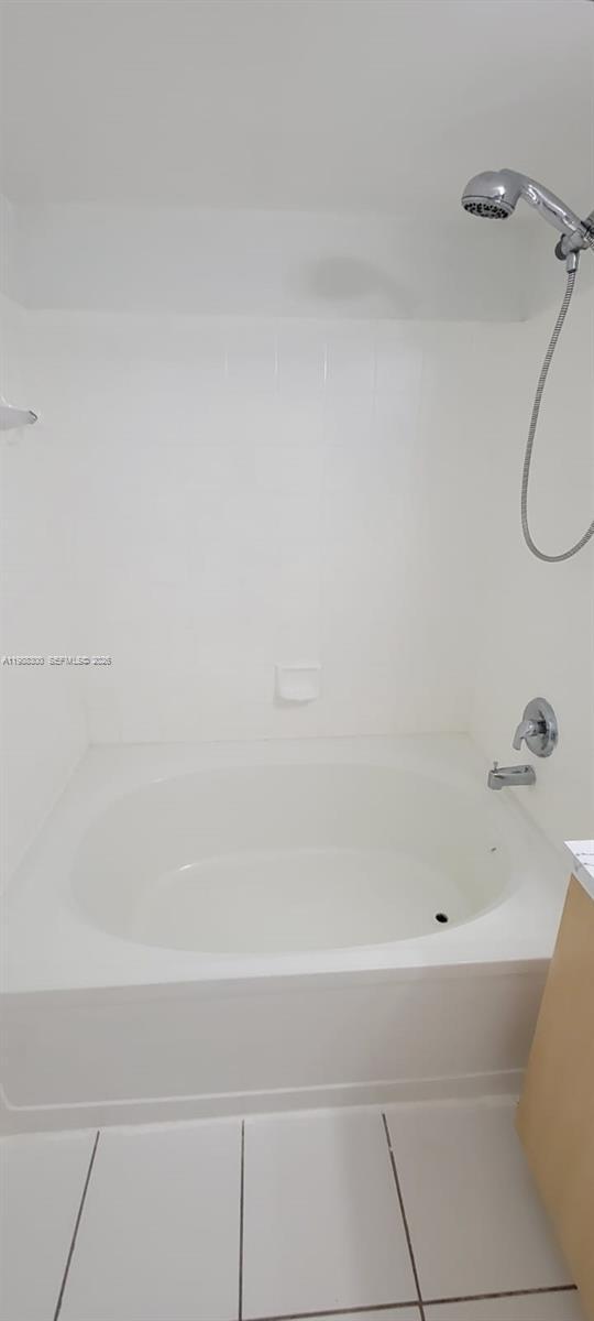 Building Photo - 2921 NE 185th St