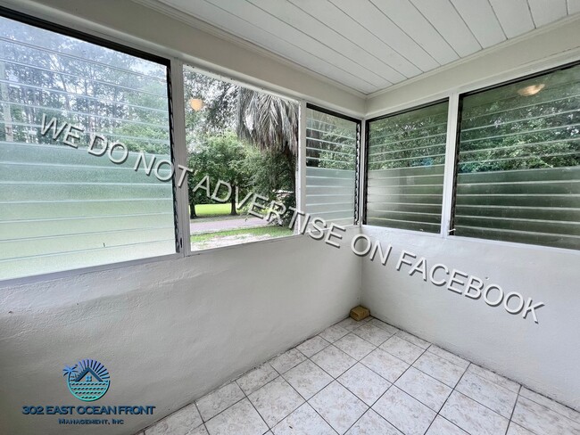 Building Photo - $200 OFF FIRST MONTH RENT - Lovely 3 Bedro...