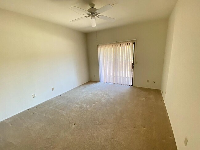Building Photo - Spacious 2bd/2bath + Den home in Catalina ...