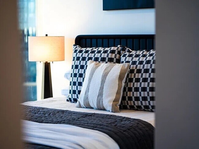 Building Photo - 1212 Demonbreun St