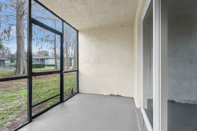 Building Photo - Move-In Ready 2 BR/ 2BA Condo on Southside...