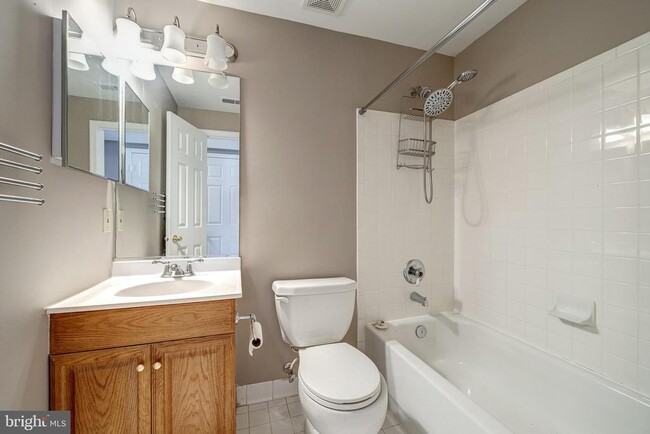 Building Photo - 13538 Tackhouse Ct