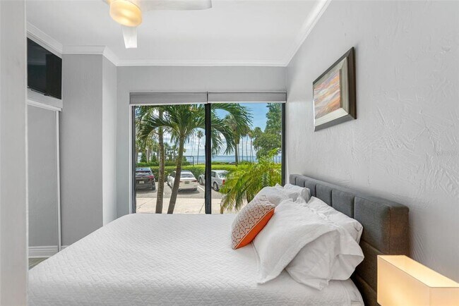 Building Photo - 2109 Bayshore Blvd