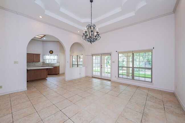 Building Photo - 342 St Julien Dr