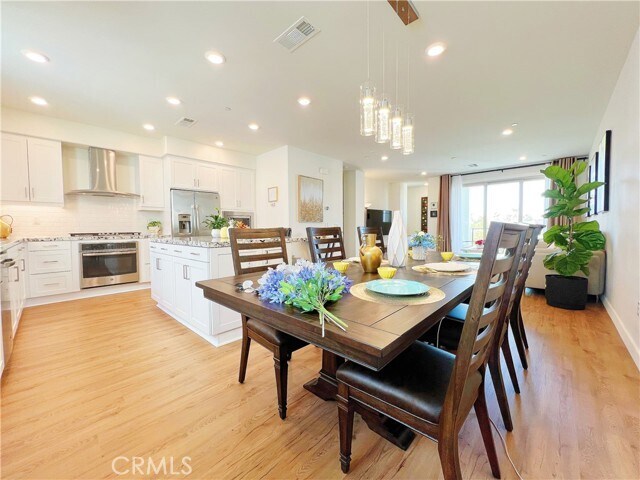 Building Photo - 103 Cadence