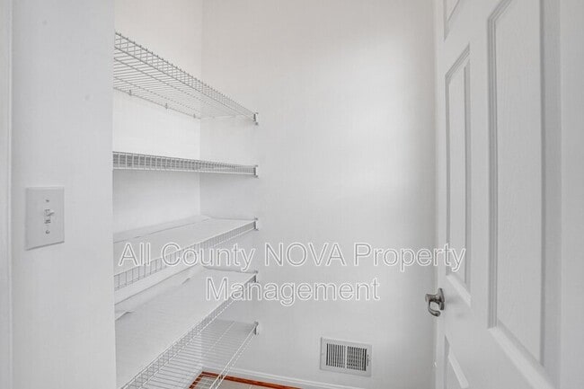 Building Photo - 2729 Celestial Dr