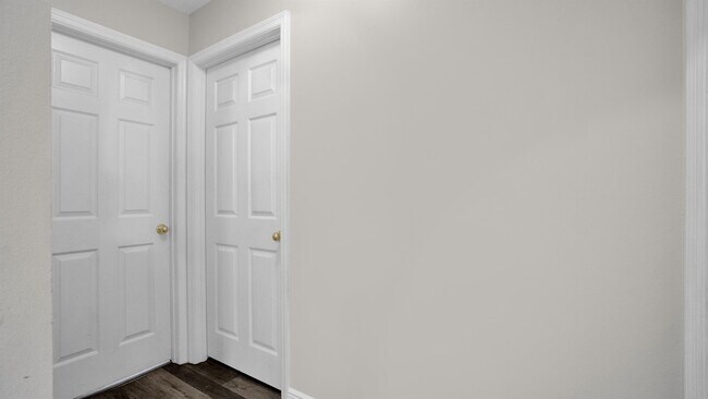 Building Photo - 631 Doe Cove Pl