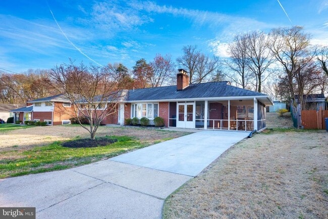 Building Photo - 4305 Elmwood Rd