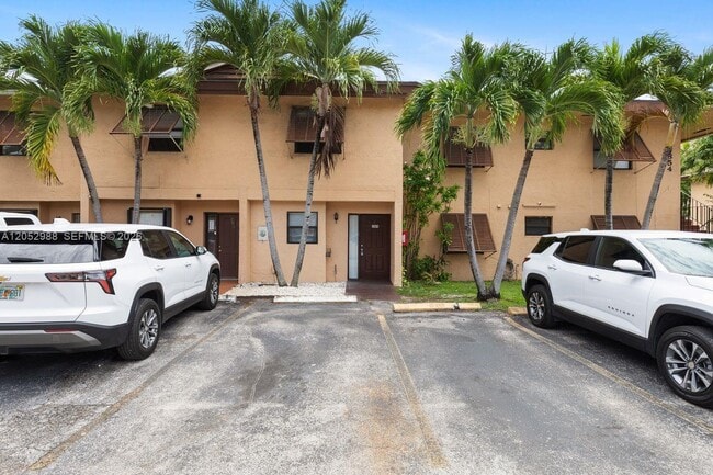 Building Photo - 6854 NW 173rd Dr