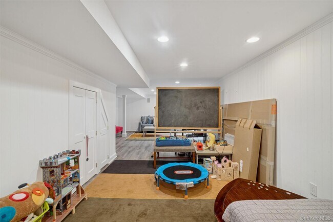 Building Photo - 1008 Middle Line Hwy