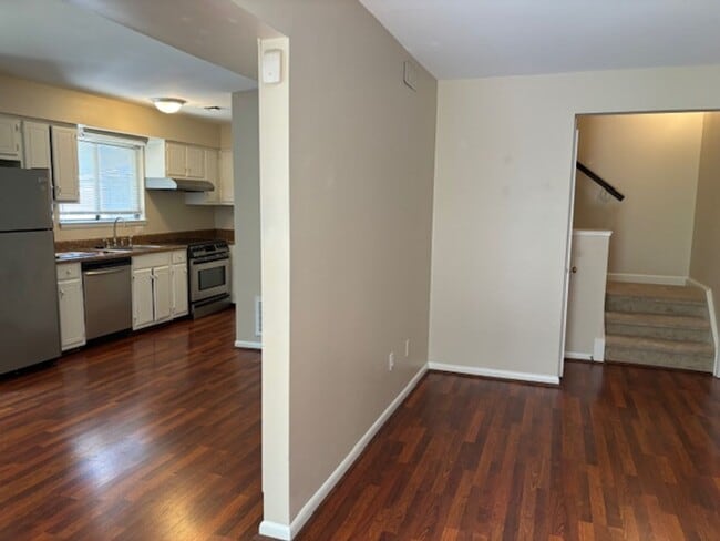 Building Photo - Sonoma Wods